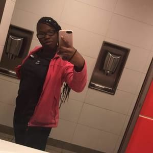 Meet your Posher, Keisha